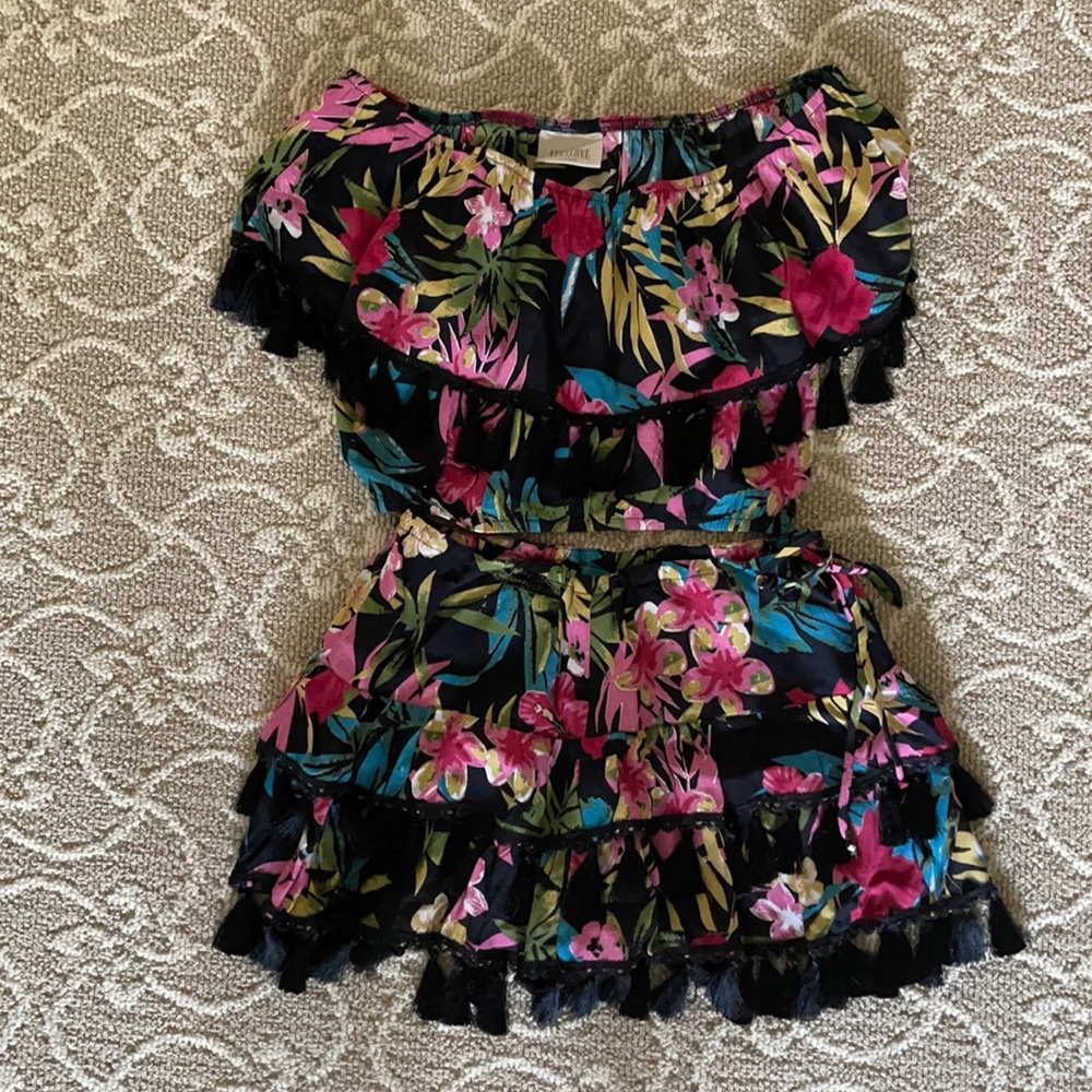 LucyLove matching skirt set